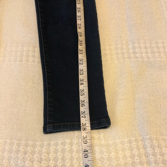 Women’s jean - Picture 5 of 10